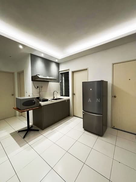 Condominium for Rent at TRI PINNACLE - Jerry Tan - Kitchen - PropertyGuru.com.my