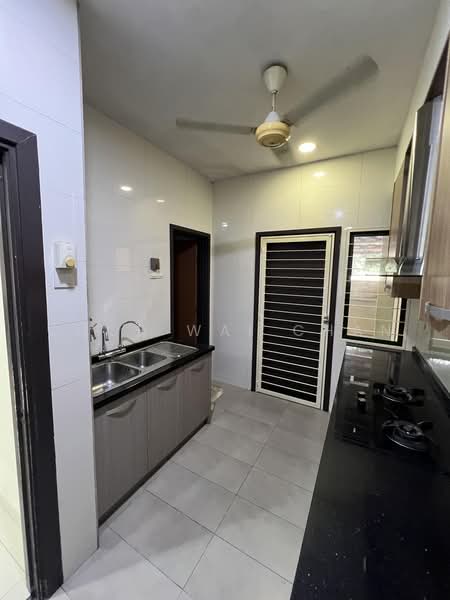 Vila Berkembar untuk Dijual di Seksyen 4 (Kota Damansara) - Chor Wai Chan - Kitchen - PropertyGuru.com.my
