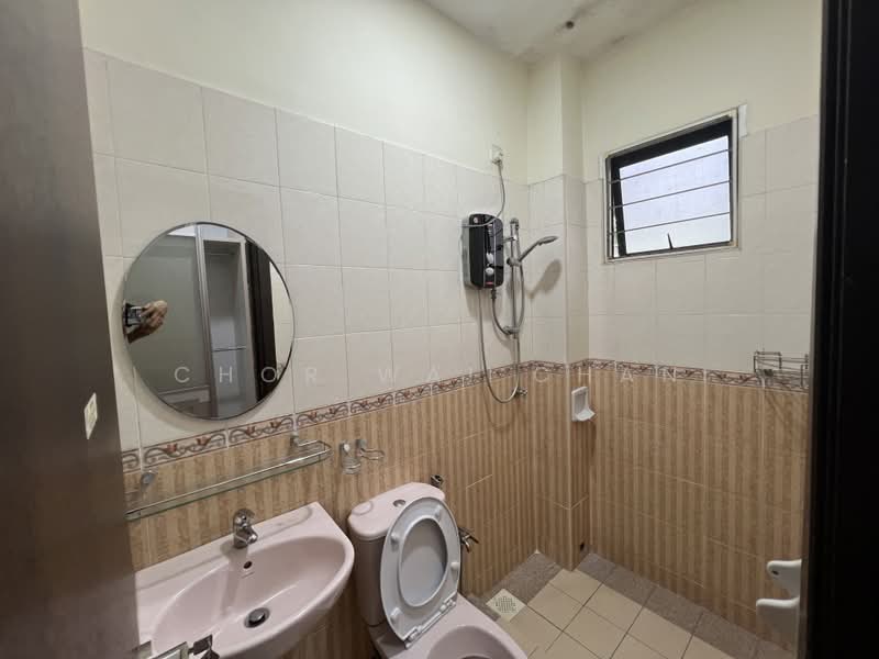 Vila Berkembar untuk Dijual di Seksyen 4 (Kota Damansara) - Chor Wai Chan - Bathroom - PropertyGuru.com.my