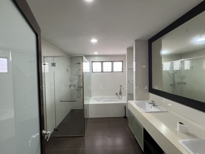 Vila Berkembar untuk Dijual di Seksyen 4 (Kota Damansara) - Chor Wai Chan - Bathroom - PropertyGuru.com.my