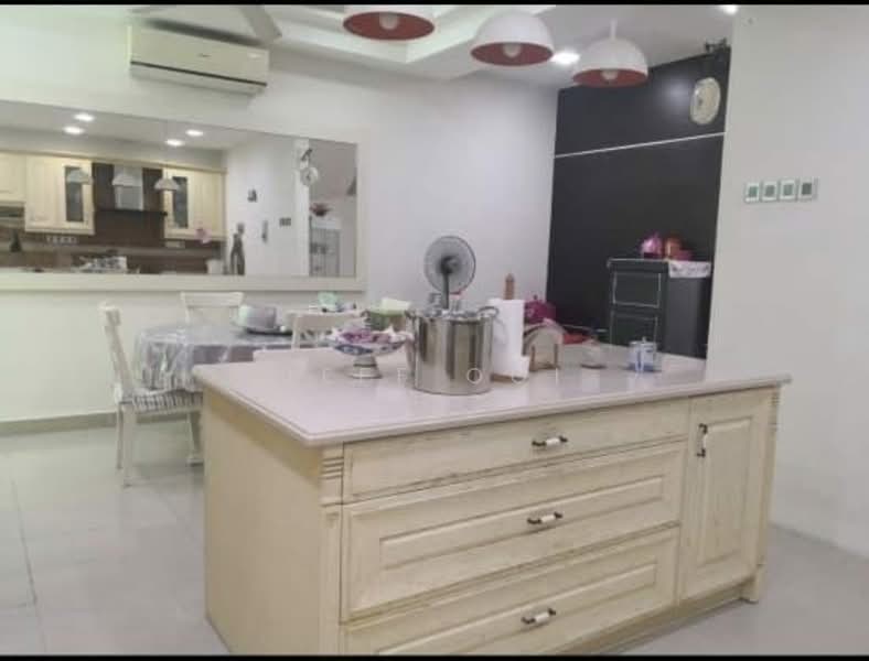 3-storey Terraced House for Sale in Tanjung Bungah (Penang) - Jeff Ooi - Kitchen - PropertyGuru.com.my