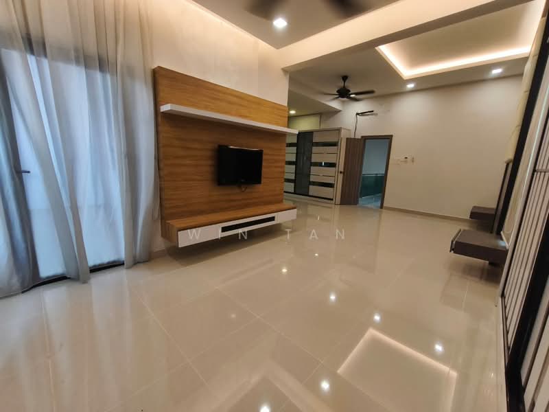 Cluster House for Sale in Ulu Tiram (Johor) - Win Tan - Living Room - PropertyGuru.com.my