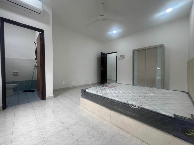 2-storey Terraced House for Rent in Skudai (Johor) - Karl Lim - Bedroom - PropertyGuru.com.my