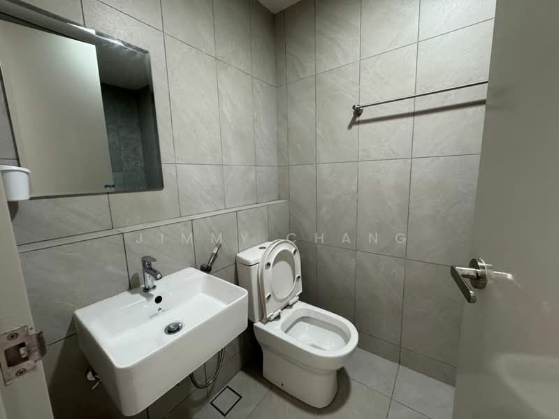 Service Residence for Sale at Emerald 9 - Jimmy Chang - Bathroom - PropertyGuru.com.my