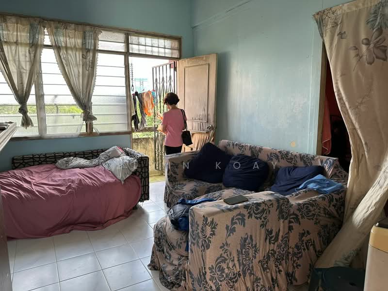 Flat for Sale at Flat Taman Perling - Kelvin Koay - Living Room - PropertyGuru.com.my