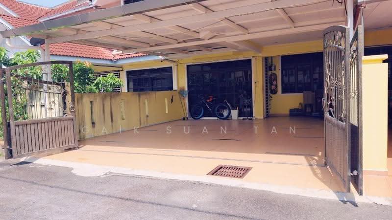 Rumah Teres 2-Tingkat untuk Dijual di Taman Seri Zamrud (Sungai Ara) - Gaik Suan Tan - Exterior - PropertyGuru.com.my