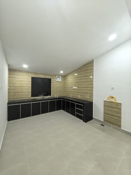 2-storey Terraced House for Sale in Kota Tinggi (Johor) - Win Tan - Kitchen - PropertyGuru.com.my