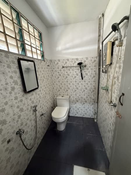 1-storey Terraced House for Sale in Taman Sentosa (Klang) - Kelly Teo - Bathroom - PropertyGuru.com.my
