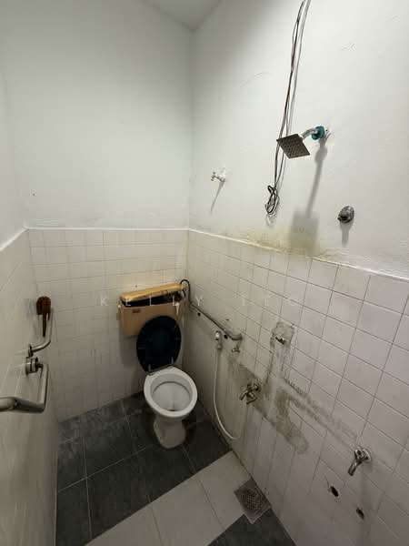 1-storey Terraced House for Sale in Taman Sentosa (Klang) - Kelly Teo - Bathroom - PropertyGuru.com.my