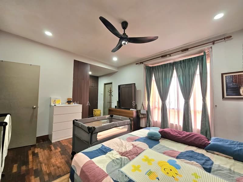 Lakeside Terrace untuk Untuk Dijual - RM 1,750,000, Mac 2026 - Bedroom - PropertyGuru.com.my