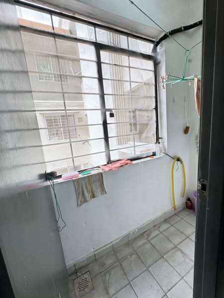 Apartment for Sale at SD Apartments - Brandon . - Balcony - PropertyGuru.com.my