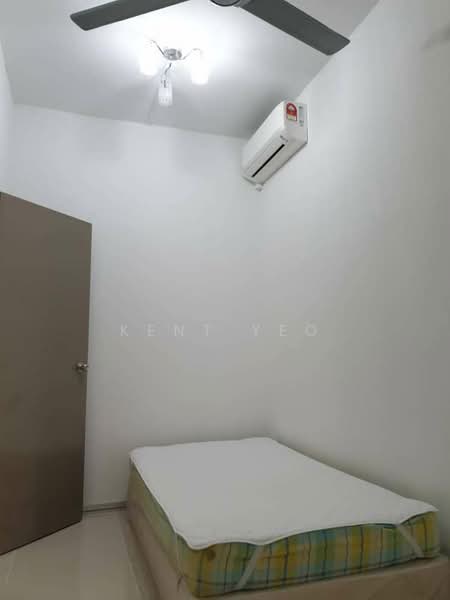 Flat for Sale at PPR Pantai Ria - Kent Yeo - Bedroom - PropertyGuru.com.my