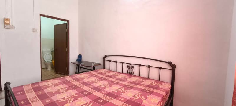 Ipoh simee wah keong renovated single storey house for sale untuk Untuk Dijual - RM 280,000, Mac 2026 - Bedroom - PropertyGuru.com.my