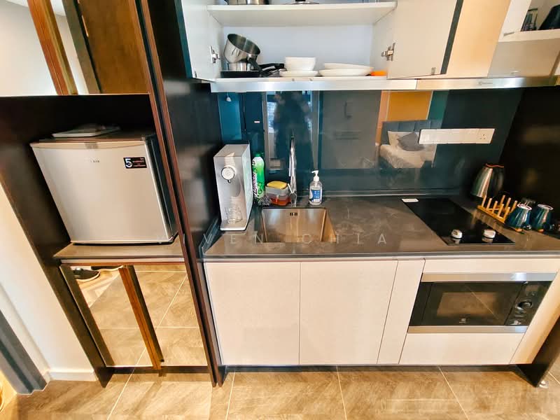Service Residence for Sale at Scarletz Suites @ KL City Centre - Viven Chia - Kitchen - PropertyGuru.com.my