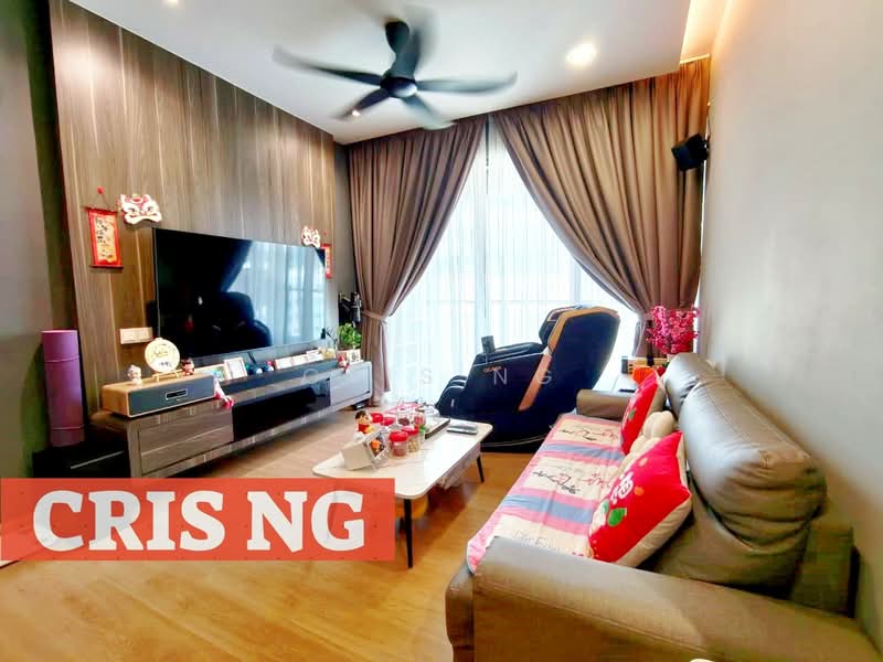 Kondominium untuk Dijual di Golden Triangle 2 - Cris Ng - Living Room - PropertyGuru.com.my