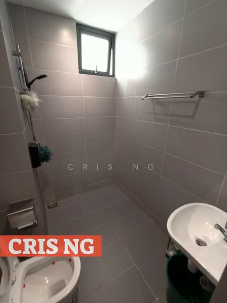 Kondominium untuk Dijual di Golden Triangle 2 - Cris Ng - Bathroom - PropertyGuru.com.my