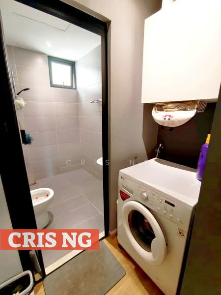 Kondominium untuk Dijual di Golden Triangle 2 - Cris Ng - Bathroom - PropertyGuru.com.my