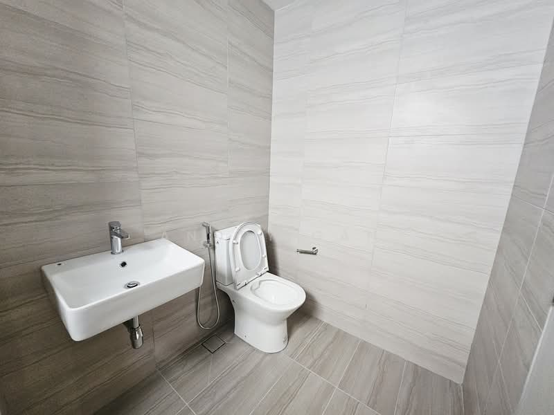 BeCentral @ i-City untuk Untuk Disewa - RM 2,000 /bulan, Mac 2026 - Bathroom - PropertyGuru.com.my