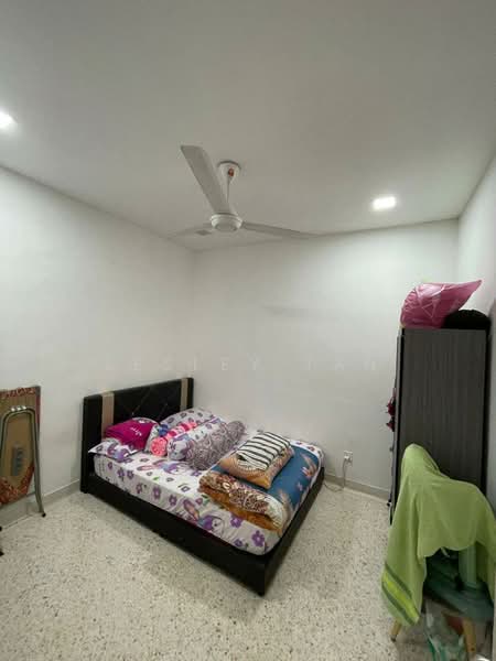 1-storey Terraced House for Sale in Taman Perling (Perling) - Lesley Tan - Bedroom - PropertyGuru.com.my
