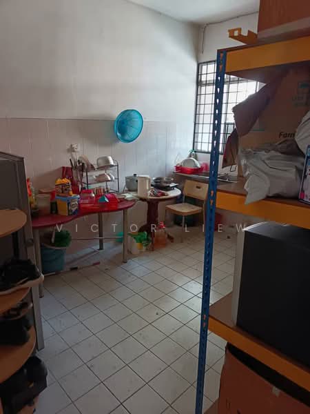 Sepah Puteri 5 (27' x 75') untuk Untuk Dijual - RM 1,150,000, Mac 2026 - Kitchen - PropertyGuru.com.my