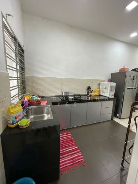 1-storey Terraced House for Sale in Taman Perling (Perling) - Chuan Hong Kee - Kitchen - PropertyGuru.com.my