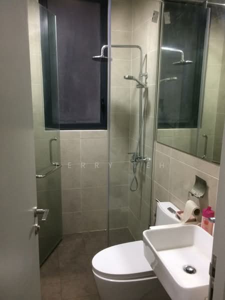 Service Residence for Sale at KL Gateway Premium Residences - Terry Teh - Bathroom - PropertyGuru.com.my