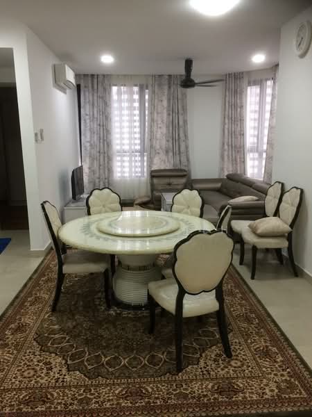 Service Residence for Sale at KL Gateway Premium Residences - Terry Teh - Living Room - PropertyGuru.com.my