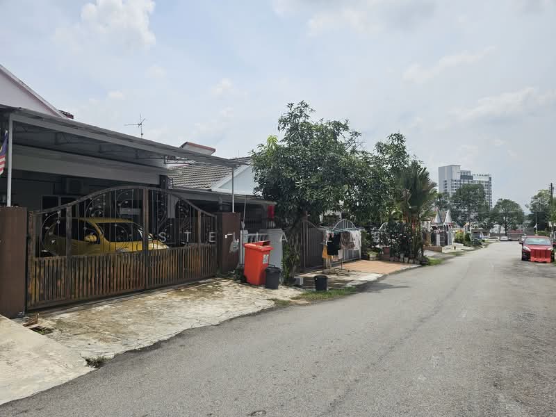 1.5-storey Terraced House for Sale in Taman Cheras Perdana (Cheras) - Stella Lee - Exterior - PropertyGuru.com.my