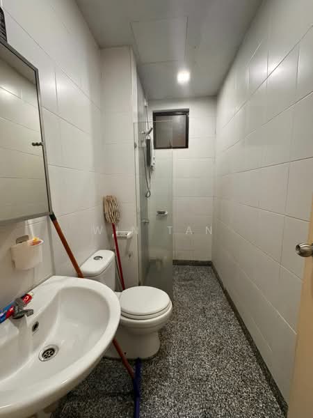 Jentayu Residensi @ Tampoi untuk Untuk Disewa - RM 350,000 /bulan, Mac 2026 - Bathroom - PropertyGuru.com.my