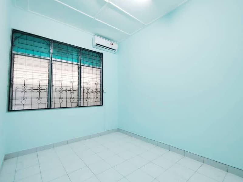 1-storey Terraced House for Sale in Taman Perling (Perling) - Lesley Tan - Interior - PropertyGuru.com.my
