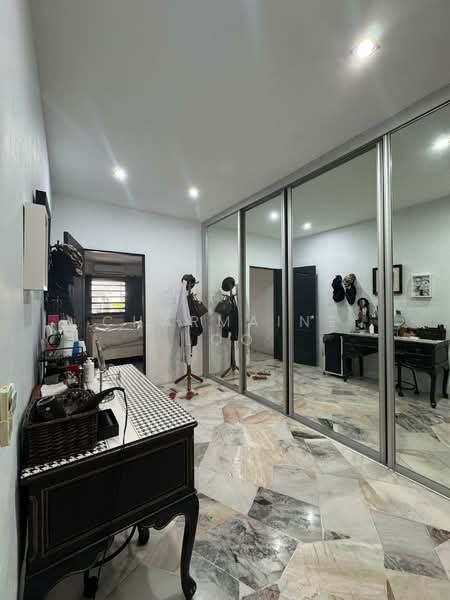 1.5-storey Terraced House for Sale in Cheras (Selangor) - Charmaine Loo - Bedroom - PropertyGuru.com.my