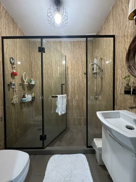 1.5-storey Terraced House for Sale in Cheras (Selangor) - Charmaine Loo - Bathroom - PropertyGuru.com.my