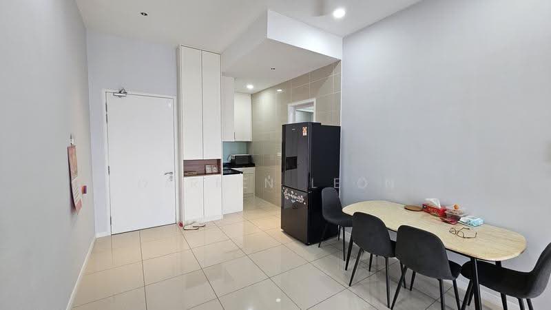 Kondominium untuk Dijual di Waltz Residences - Darren Leon - Kitchen - PropertyGuru.com.my