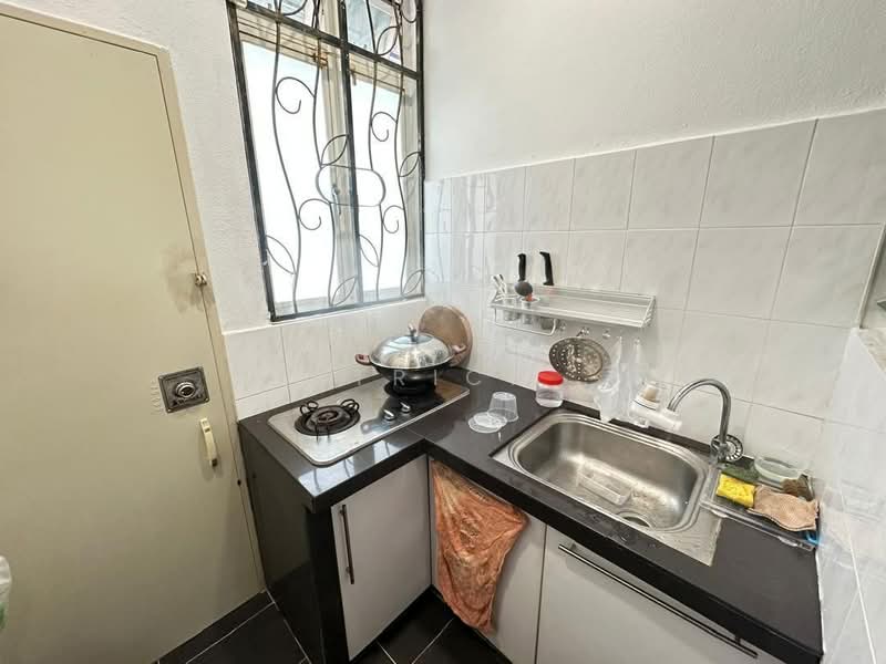 3-storey Terraced House for Sale in Tanjung Bungah (Penang) - Patrick . - Kitchen - PropertyGuru.com.my
