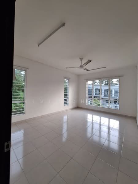 Rumah Teres 2 Tingkat untuk Dijual di Semenyih (Selangor) - Elvin Chooi - Living Room - PropertyGuru.com.my