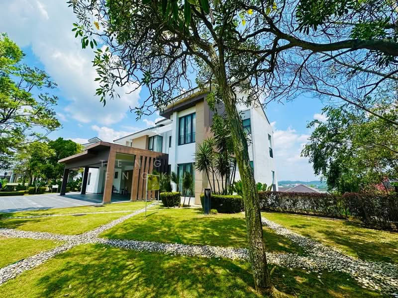 Bungalow for Sale in Bandar Seri Putra (Bangi) - Tengku June Tengku Mamat - Exterior - PropertyGuru.com.my