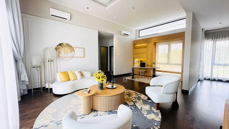 Bungalow for Sale in Bandar Seri Putra (Bangi) - Tengku June Tengku Mamat - Living Room - PropertyGuru.com.my