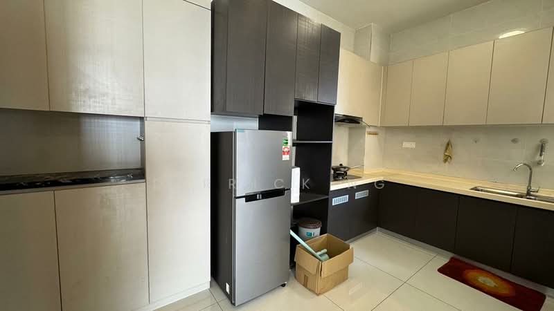 Condominium for Rent at Bay Laurel @ Country Garden Danga Bay - Derrick Ng - Kitchen - PropertyGuru.com.my