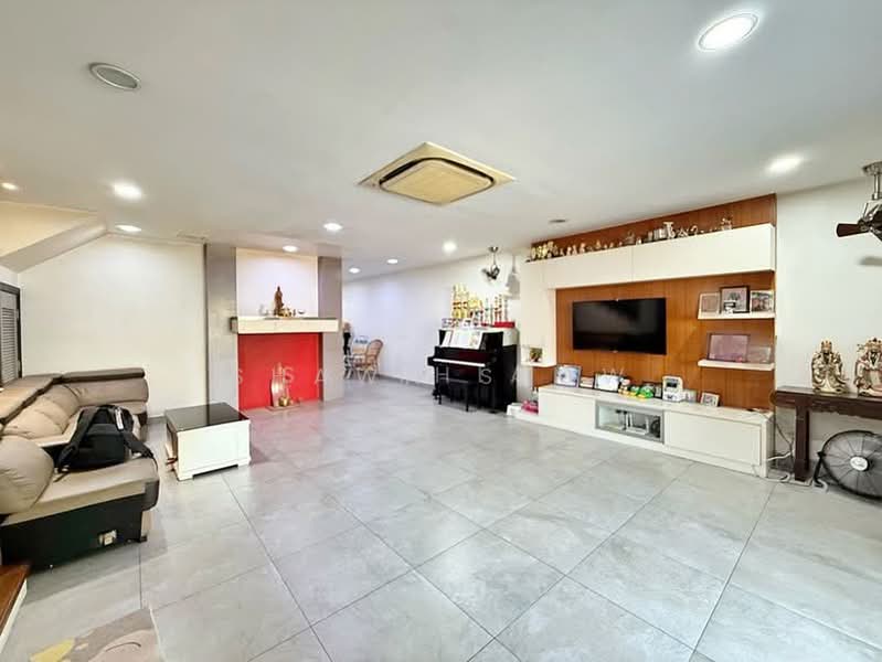 Rumah Teres untuk Dijual di Kota Kemuning (Shah Alam) - Shawn Seow - Living Room - PropertyGuru.com.my