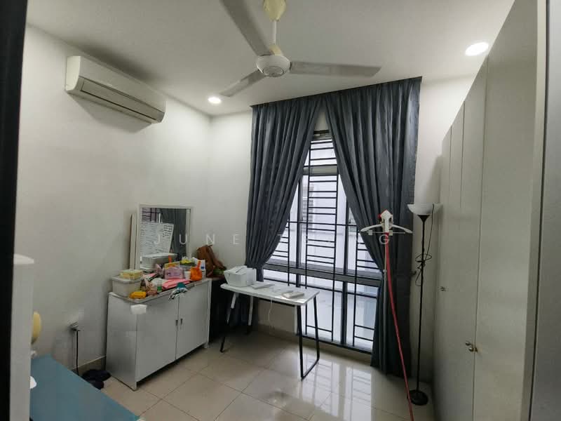 Untuk Dijual - TAMAN KEMPAS INDAH