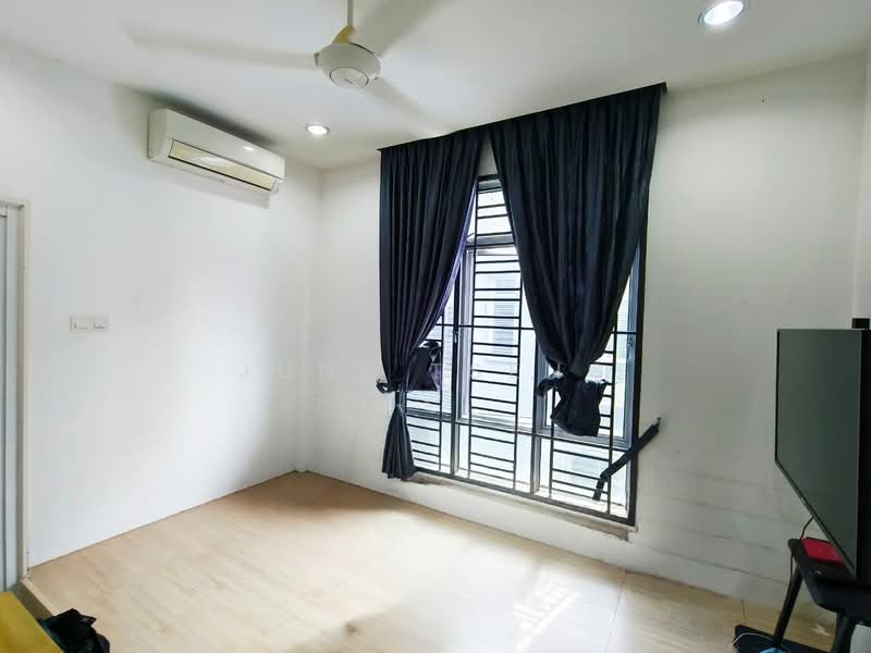 Untuk Dijual - TAMAN KEMPAS INDAH