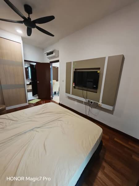 Service Residence for Sale at Paragon Suites @ CIQ - Suny Sior - Bedroom - PropertyGuru.com.my