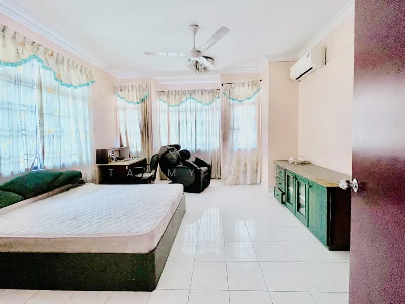 2-storey Terraced House for Sale in Taman Seri Orkid (Skudai) - Tammy Chin - Bedroom - PropertyGuru.com.my