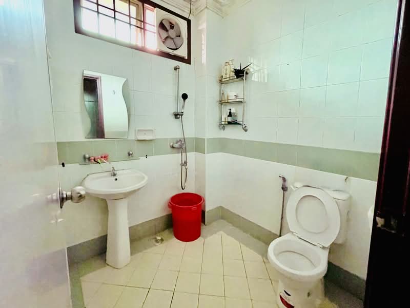 2-storey Terraced House for Sale in Taman Seri Orkid (Skudai) - Tammy Chin - Bathroom - PropertyGuru.com.my