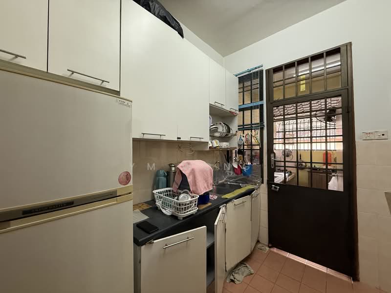 2-storey Terraced House for Sale in Johor Bahru (Johor) - Ym Wong - Kitchen - PropertyGuru.com.my