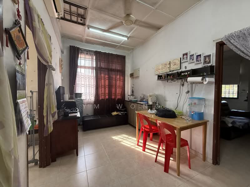 2-storey Terraced House for Sale in Johor Bahru (Johor) - Ym Wong - Living Room - PropertyGuru.com.my