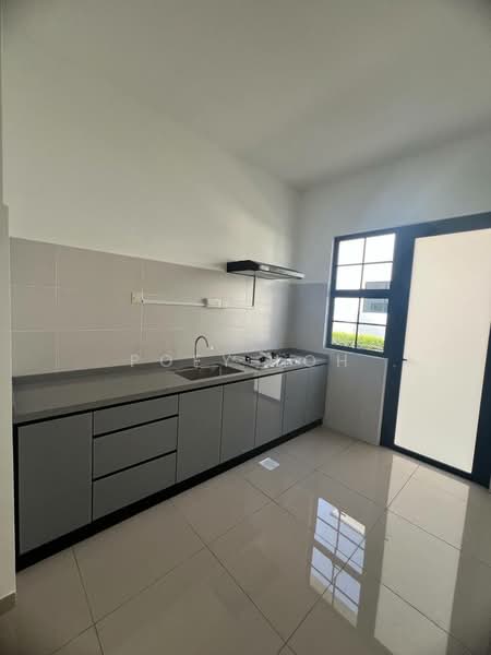 Rumah Teres 2 Tingkat untuk Disewa di Iskandar Puteri (Nusajaya) (Johor) - Poey Loh - Kitchen - PropertyGuru.com.my