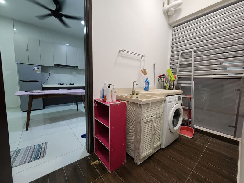 Royal Strand @ Country Garden Danga Bay untuk Untuk Disewa - RM 2,800 /bulan, Apr 2026 - Kitchen - PropertyGuru.com.my