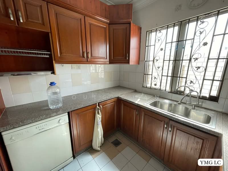 2-storey Terraced House for Sale in Setia Alam (Selangor) - Louis Chan - Kitchen - PropertyGuru.com.my