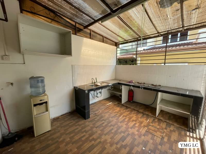 2-storey Terraced House for Sale in Setia Alam (Selangor) - Louis Chan - Kitchen - PropertyGuru.com.my